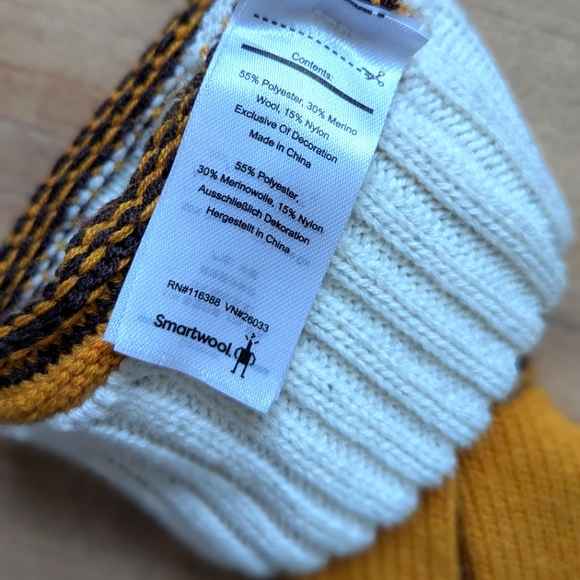 NWOT! Smartwool Popcorn Cable Honey Gold Gloves - Picture 6 of 7